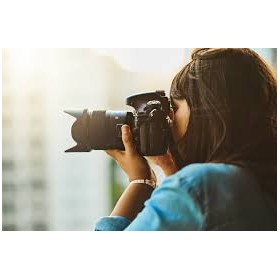 In che modo si mantiene il controllo totale del colore senza dipendere da laboratori esterni?