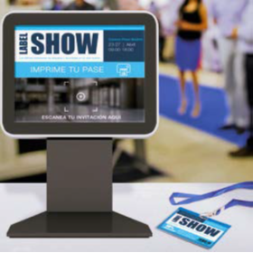 Come trasformare i badge dei visitatori in potenti strumenti di branding e sicurezza?